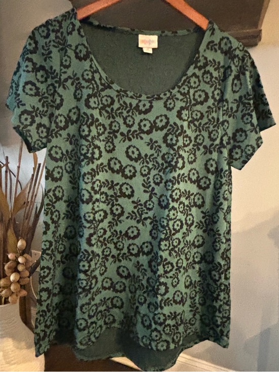 LuLaRoe Tops - LuLaRoe Teal Short-Sleeve Floral Scoop Neck Top size medium